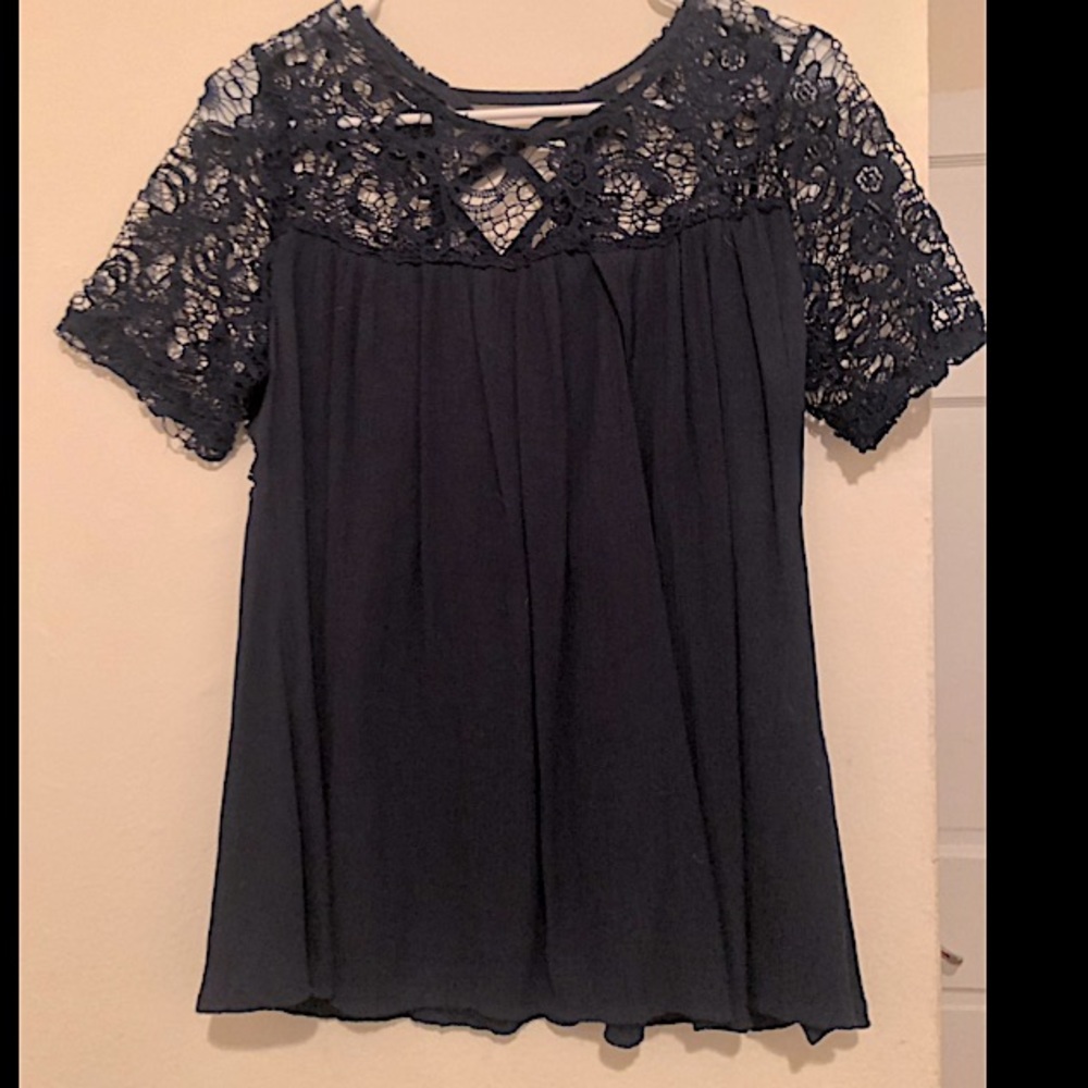Sexy Navy Top w/ Beautiful Lace and a lovey back!